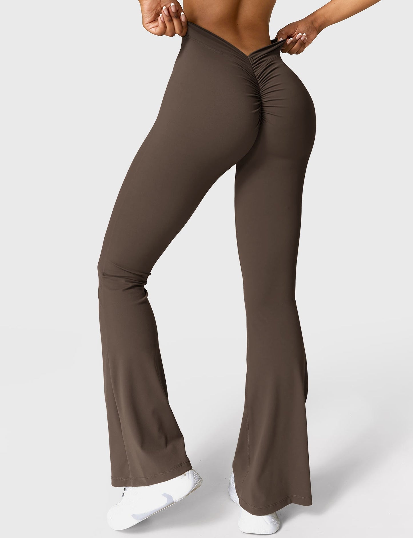 V-back Flared Leggings